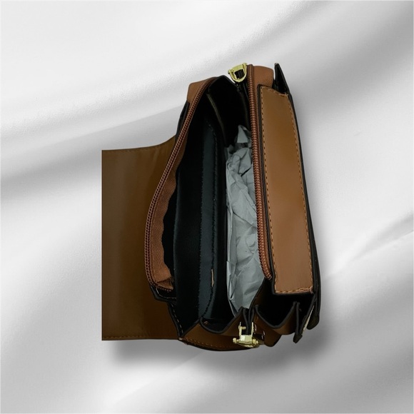 Baigefeili mini crossbody bag with guitar strap EUC - Picture 4 of 9